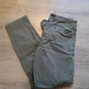 Men's Casual Olive Chinos